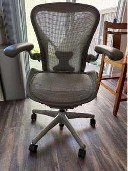 2008 Herman Miller Aeron