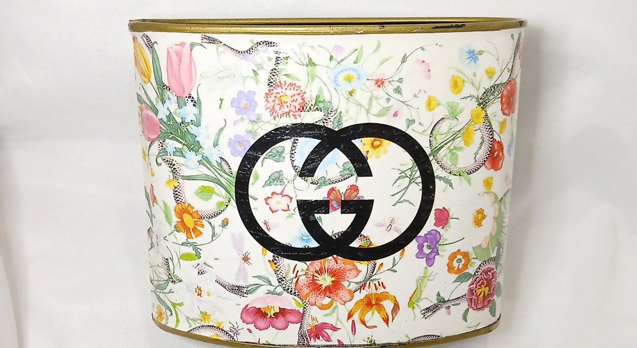 Gucci Makeup Brush Holder 