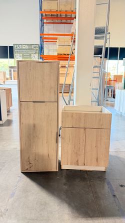 Vanity cabinet set