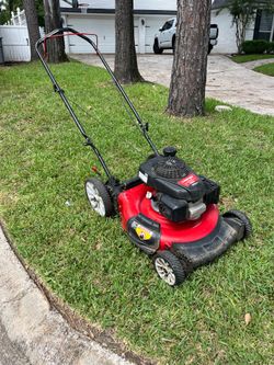 Honda gas lawnmower