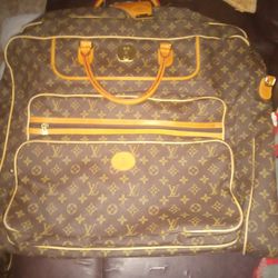 Louis Vitton Garment Bag 