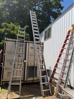 Werner 40’ Aluminum Extension Ladder – Commercial Grade