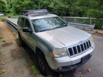 2008 JEEP GRAND CHEROKEE.  LIFTED