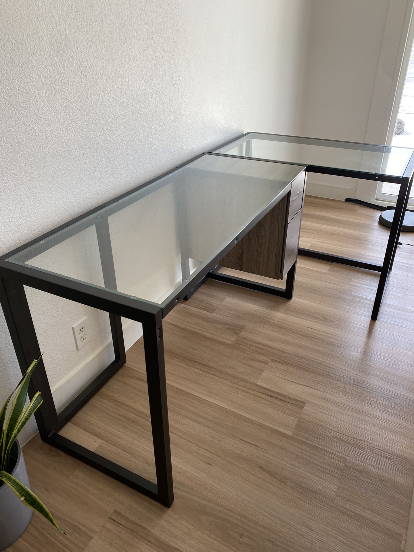 Desk/office Furniture