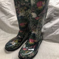 Women’s Kamik Rain boots lol