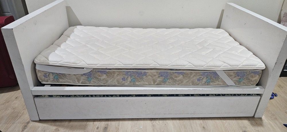 Wooden Twin Bed With Trundle And Mattresses