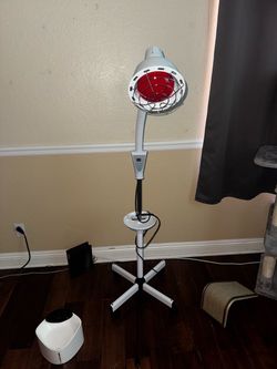 Infrared Heat Lamp on Adjustable Floor Stand