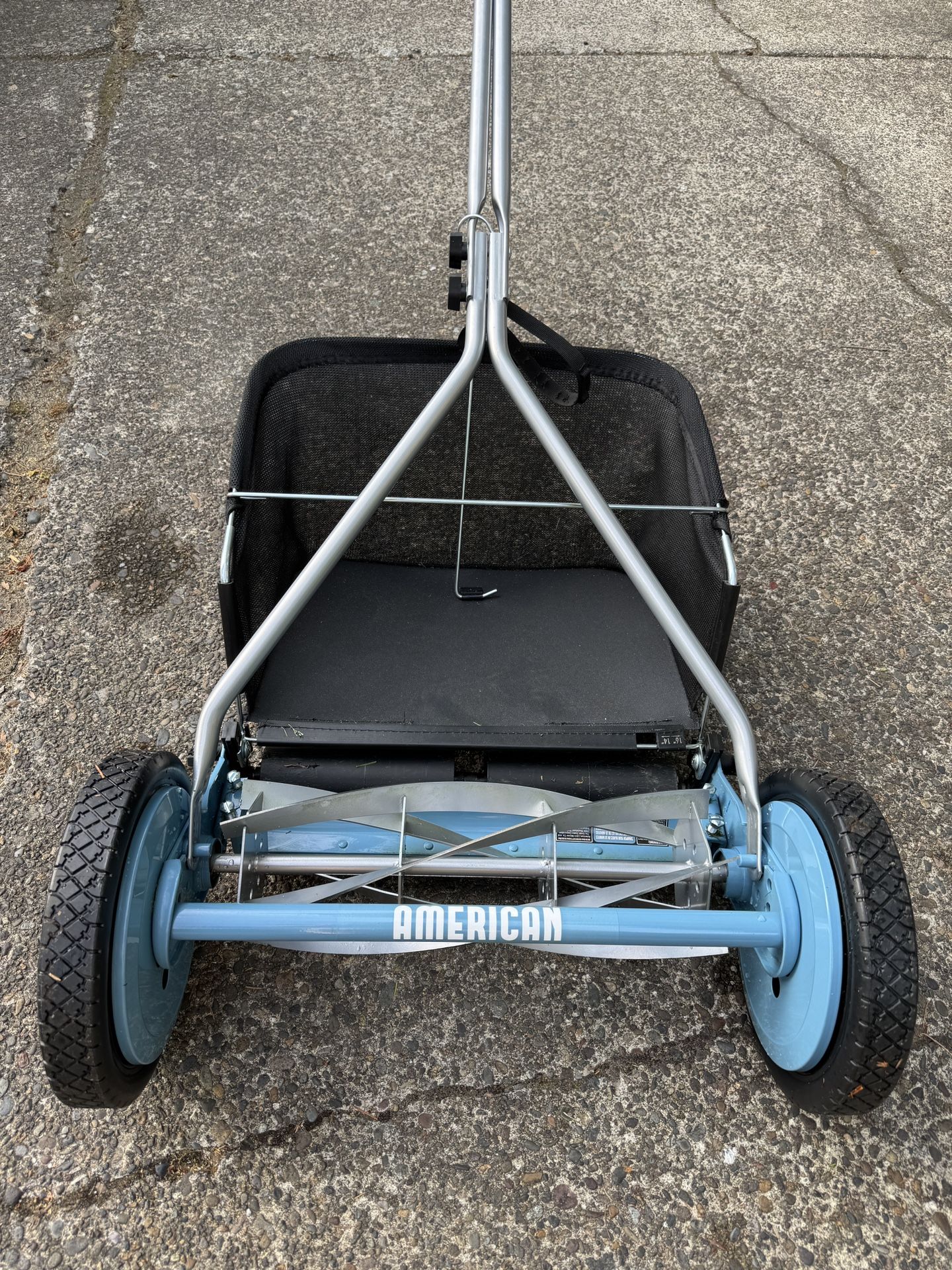 American Lawn Mower Co. 16-inch 5-blade Reel Mower w Grass Catcher