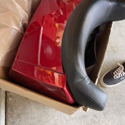 Street glide seat rest and storage