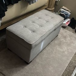 STORAGE OTTOMAN 