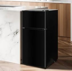 Mini fridge/freezer
