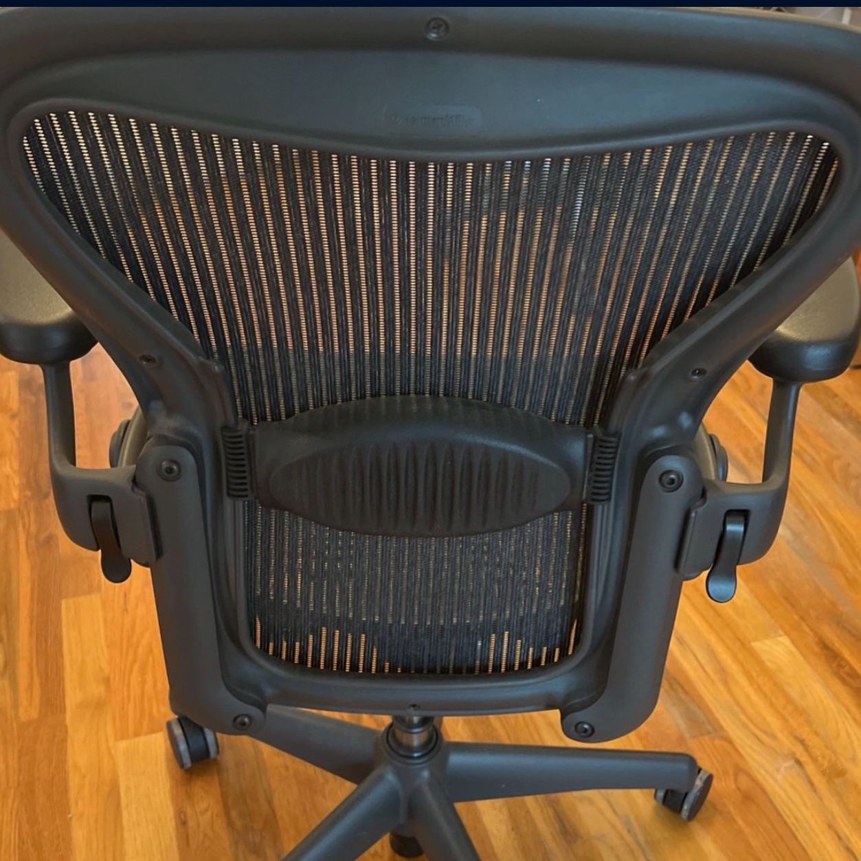 Herman Miller Aeron Ergonomic Chair – Size C, graphite color