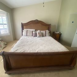 King Sleigh Bed