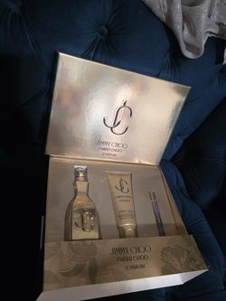 Jimmy Choo I
Want Choo Le Parfum Fragrance Gift Set