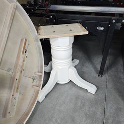 Pedestal Dining Table 