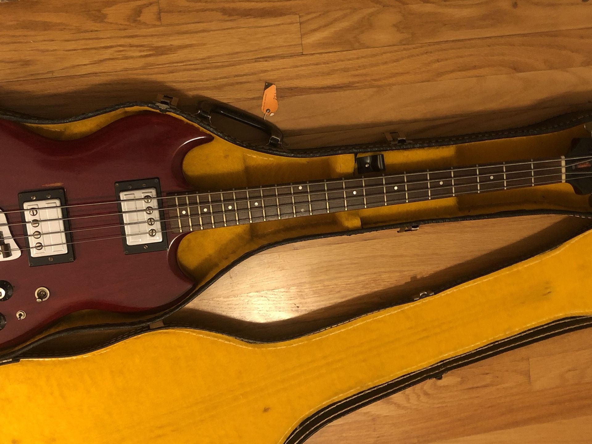 1970’s Guild JS-2 Bass With Original 1970 Case