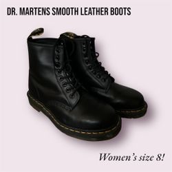 1460 Smooth Leather Lace Up Boots