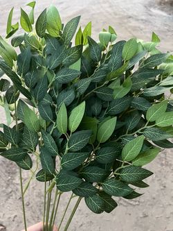 Artificial Green Leaf Stem Bundle