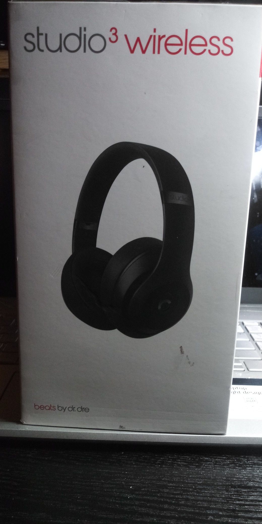 BEATS STUDIO 3 WIRELESS HEADPHONES BY DR. DRE....NEW.NEVER OPENED