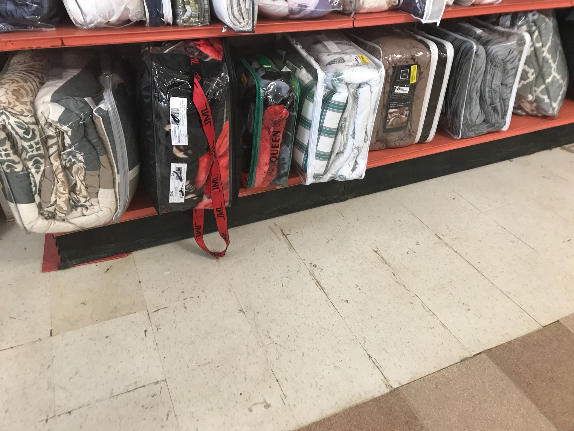 Assorted luxury comforter sets assorted sizes