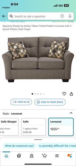 Ashley Furniture / Sam Levitz Love Seat