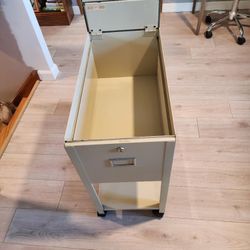 Rolling File Cabinet With Locking Key