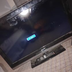 Sharp LC-32SB28UT w/ Remote