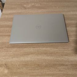 Dell XPS 15 9570