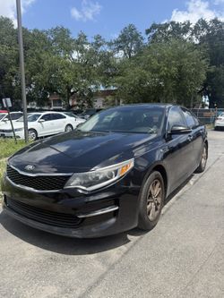 2017 KIA Optima