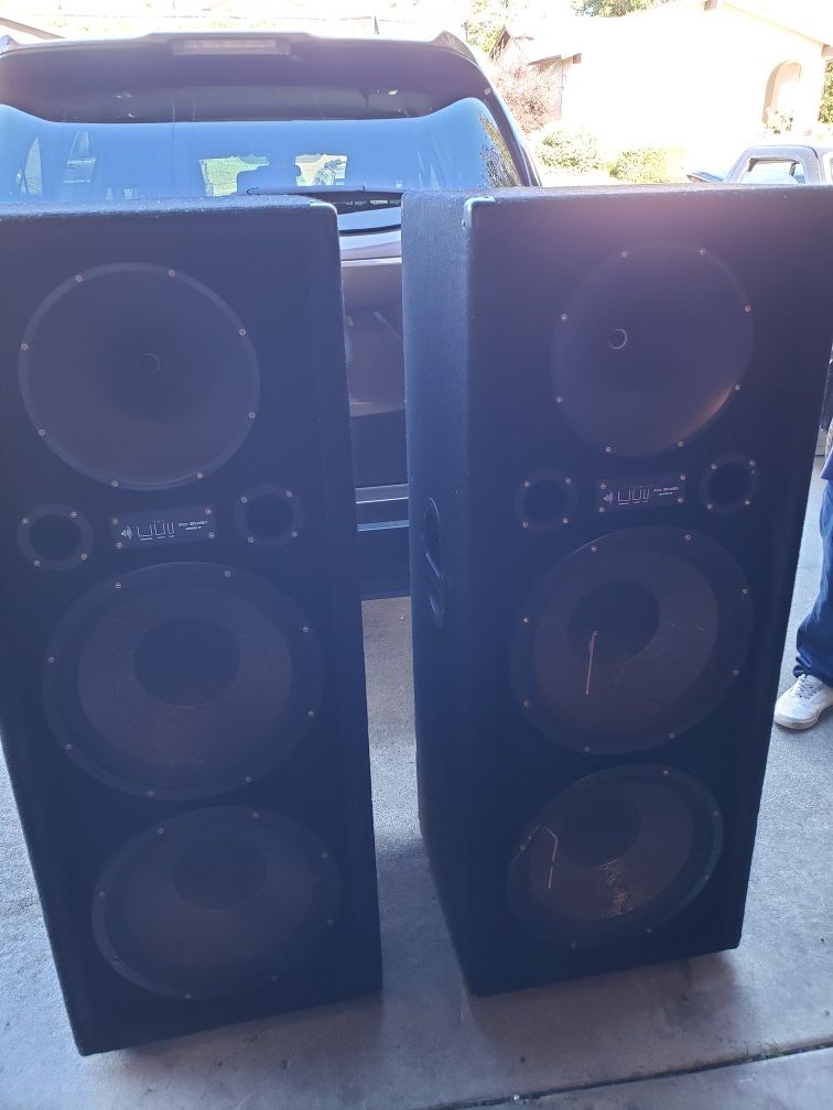 Pro Studio Speakers