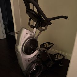 Max 7 Bow flex Trainer