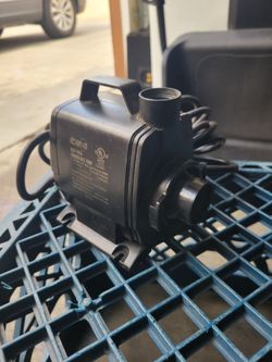 SUBMERSIBLE WATER PUMP