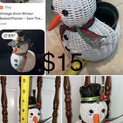 $5 Christmas Vintage Rattan ☃️ 🪴 Plant Holder