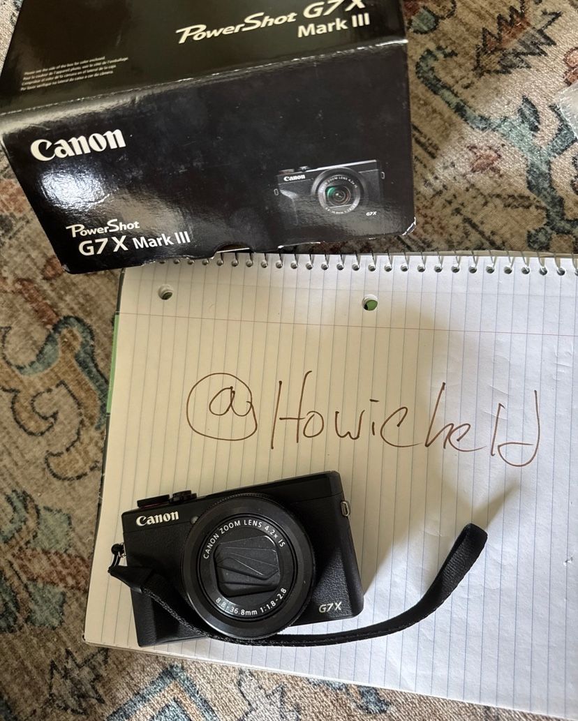 Canon G7x Mark III