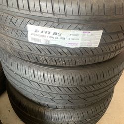 3 New Tires Size 255/55R20