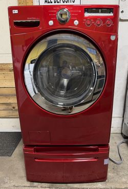 LG Washer w/Pedestal for Storage