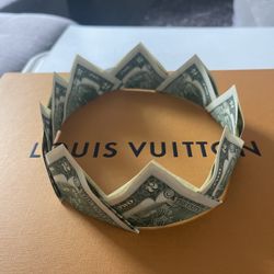 Money Crown