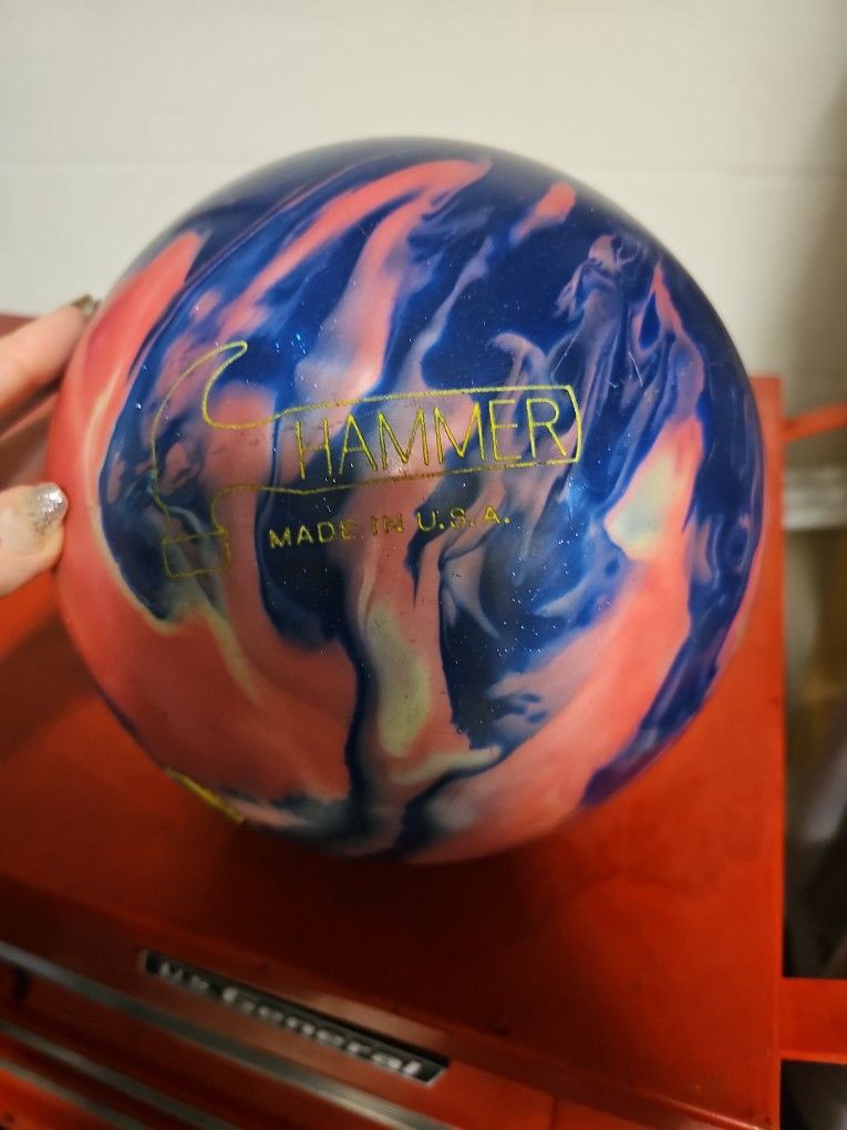 Hammer Bowling Ball Womans