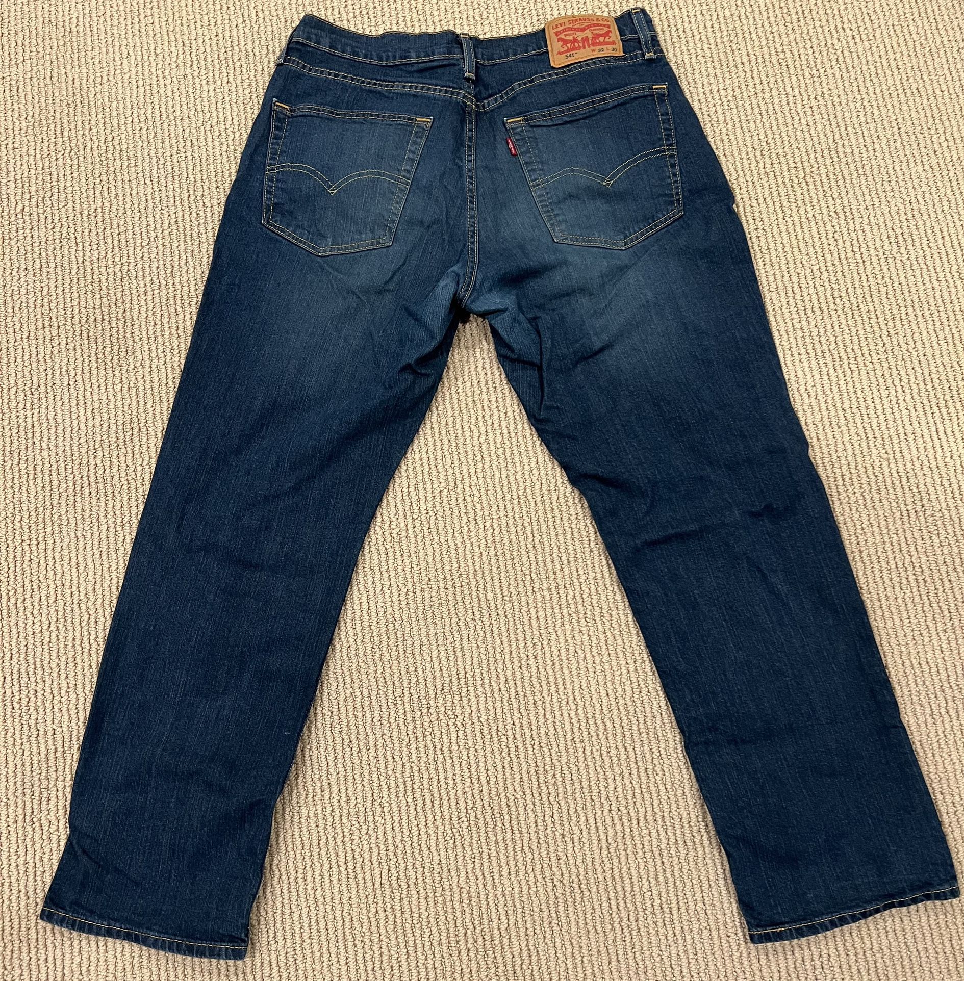  Levi’s Men’s/Boys 541 Jeans 32x30-Like New!