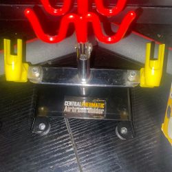 Centralpneumatic Airbrush Kit And Airbrush Holder 