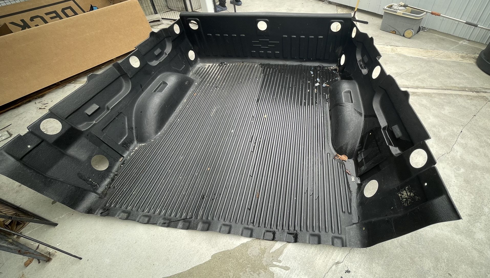 Liner Chevy Bed Pick Up Truck Like New