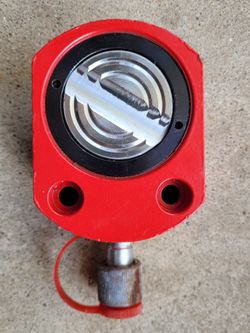 PITTSBURGH 20 TON HYDRAULIC SHORT BODY RAM

