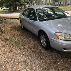 2006 Ford Taurus