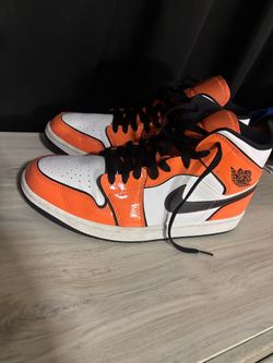 Jordan 1 mids
