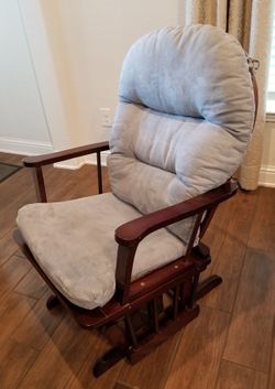 Comfy Rocking Chair 