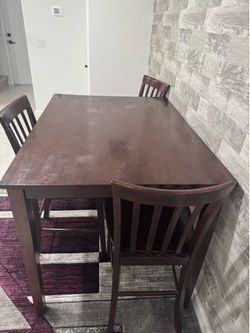 Kitchen table
