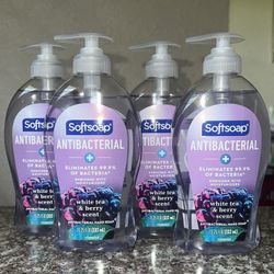 Softsoap Antibacterial White Tea &berry Scent  Set 