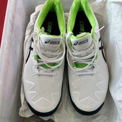 ASICS,vans, Nike,adidas