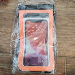 4 Pack  Waterproof Cell Phone Pouches- NEW