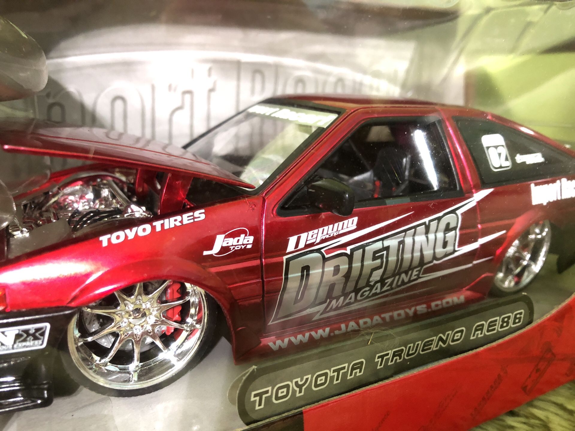 Jada Toys IMPORT Racer Toyota Trueno Ae86 1/24 Scale